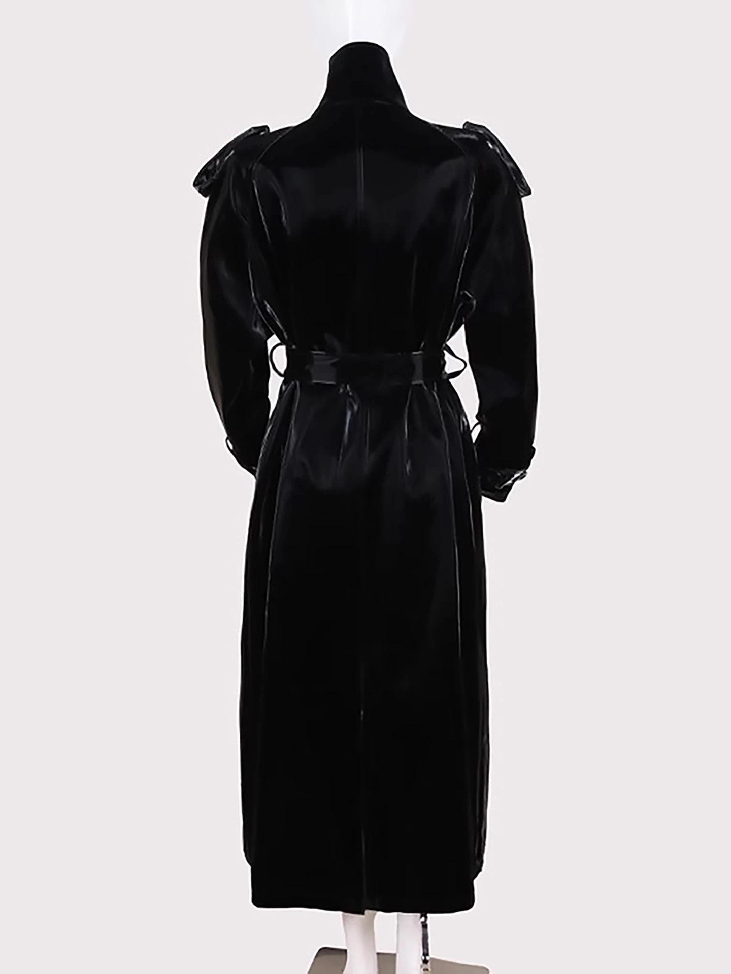 秋のエクストラロングオーバーサイズ反射光沢のある黒のフェイクレザートレンチコート女性用ベルト高級デザイナー服オーバーコート2025