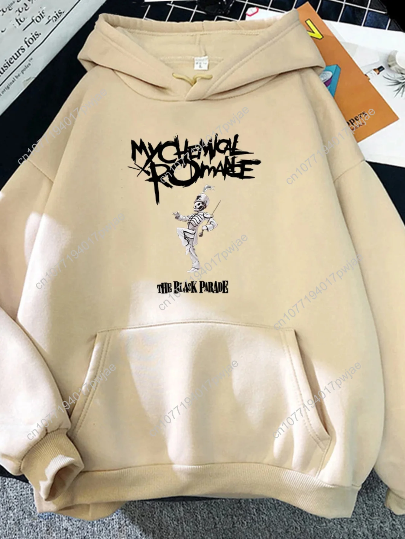 [Sudadera con capucha unisex punk rock] Sudadera con capucha de la banda punk rock - Jersey unisex negro de manga larga con gráfico "MY CHEMICAL ROME" |   Geométrico