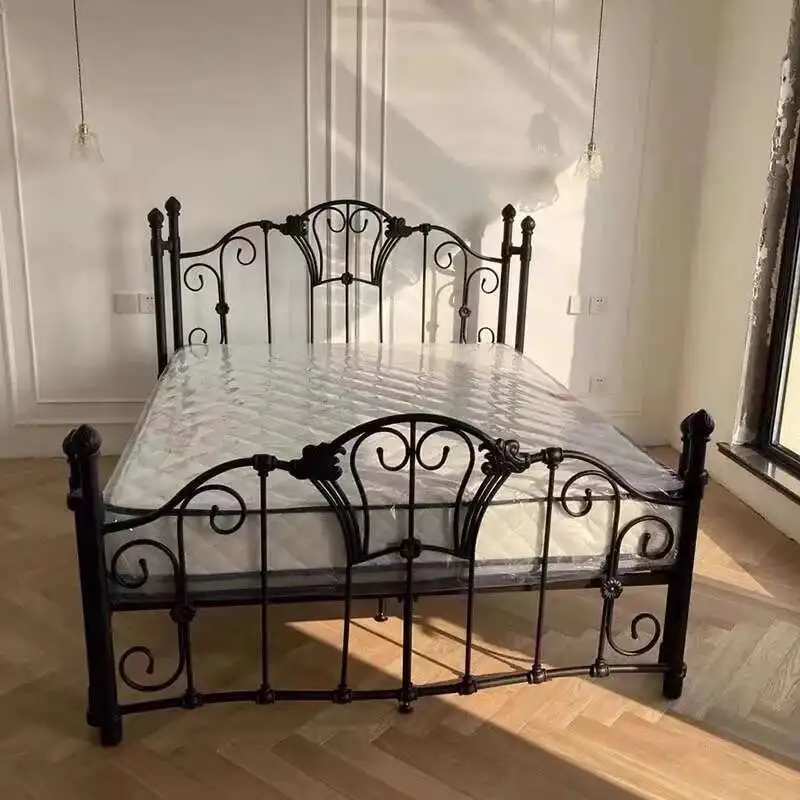 Salon Simple Double Bed Waterproof Cheap Replica Metal Sleeping Queen Beds Bedroom Modern Aesthetic Muebles Unique Furniture