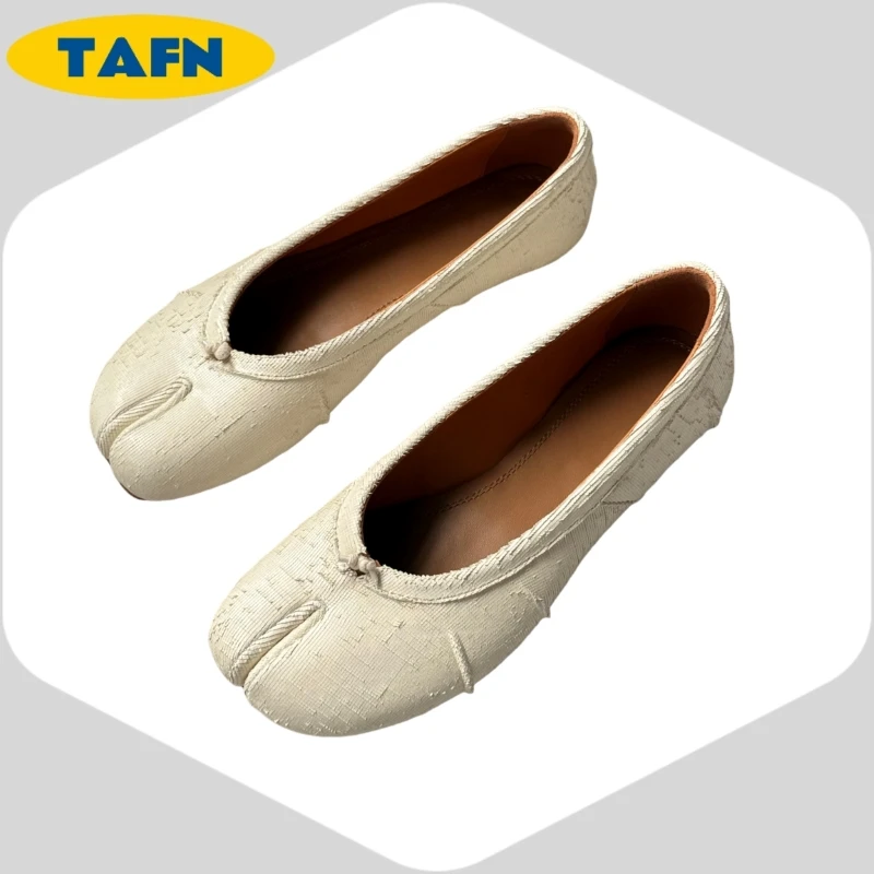 Magila Split Toe Ballet Shoes Simple and Comfortable Advanced Texture Beautiful Niche Women’s Faux Leather Loafers AE2808