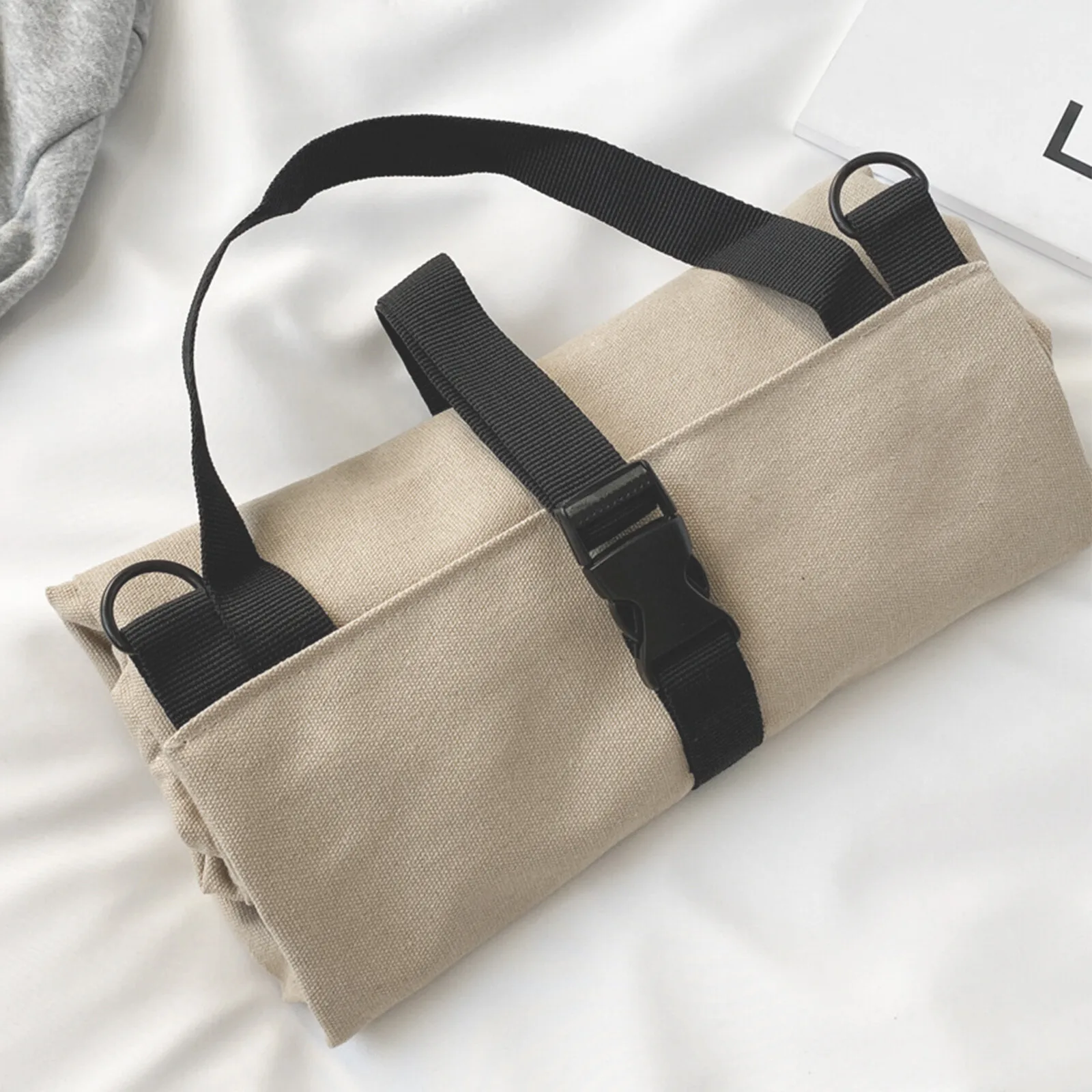 

Durable Canvas Roll Up Tool Bag Organizer with Multiple Pockets for Workshops and Job Sites