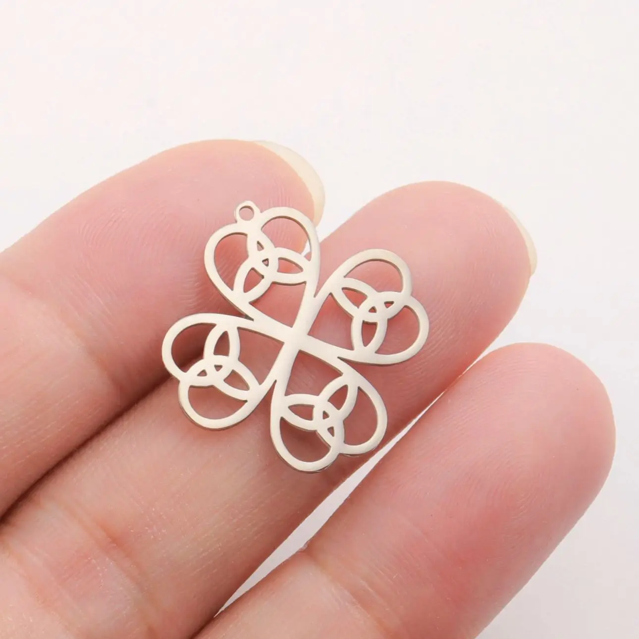 LIKGREAT Wholesale DIY Celtics Knot Pendant Infinity for Necklace Earring Stainless Steel Good Luck Charm Jewelry Making Gift