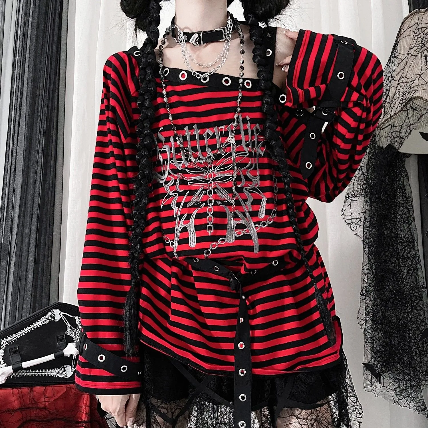 Long Shirt with Leg Sleeves for Girls Gothic New Blouse Butterfly Subculture Girl Punk Japanese Red Striped Warmer Women Tops