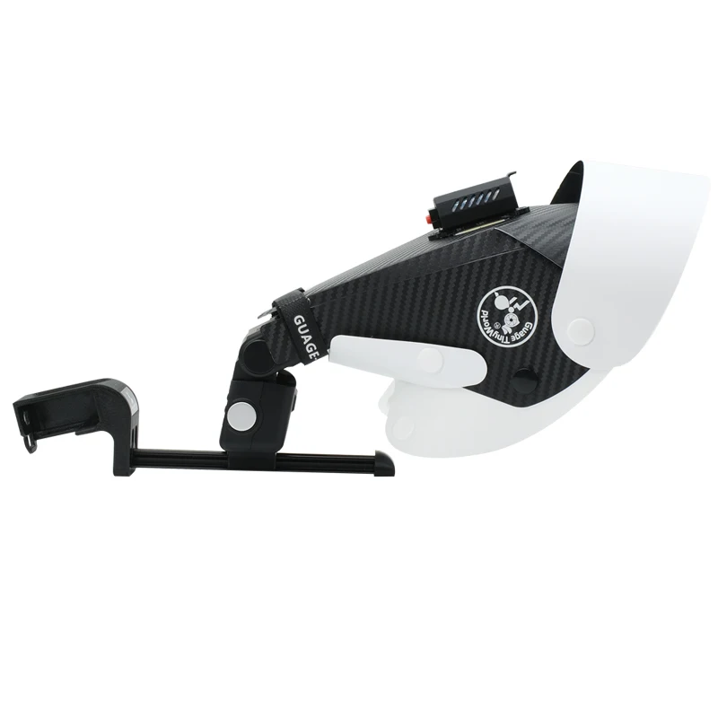 Thumbnail 3 - #39 Cheap Flash Reflectors Worth Buying