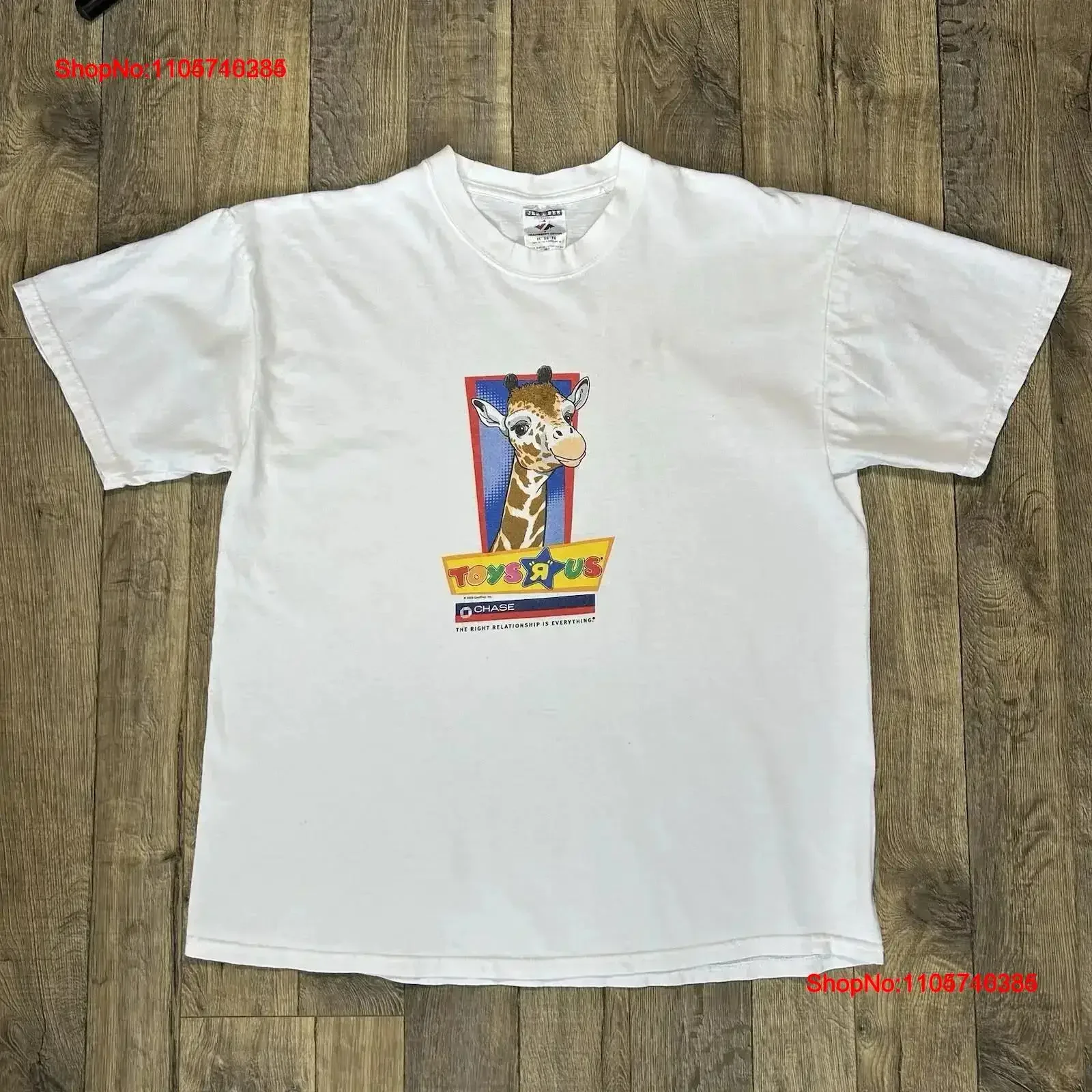 Vintage 2003 Toys R Us Store Promo T Shirt Chase Geoffrey Giraffe Size XL 2000s Washed Breathable Soft Comfortable vintage