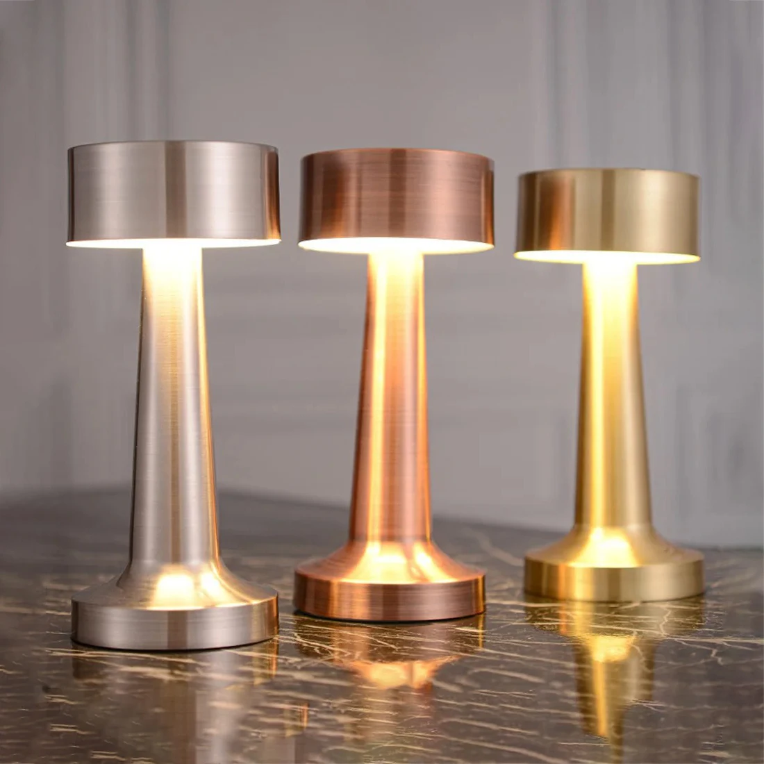 Lampe de Table LED tactile en métal, Rechargeable, veilleuse pour mur extérieur, en Polycarbonate, pour Bar, café, Restaurant, chambre à coucher