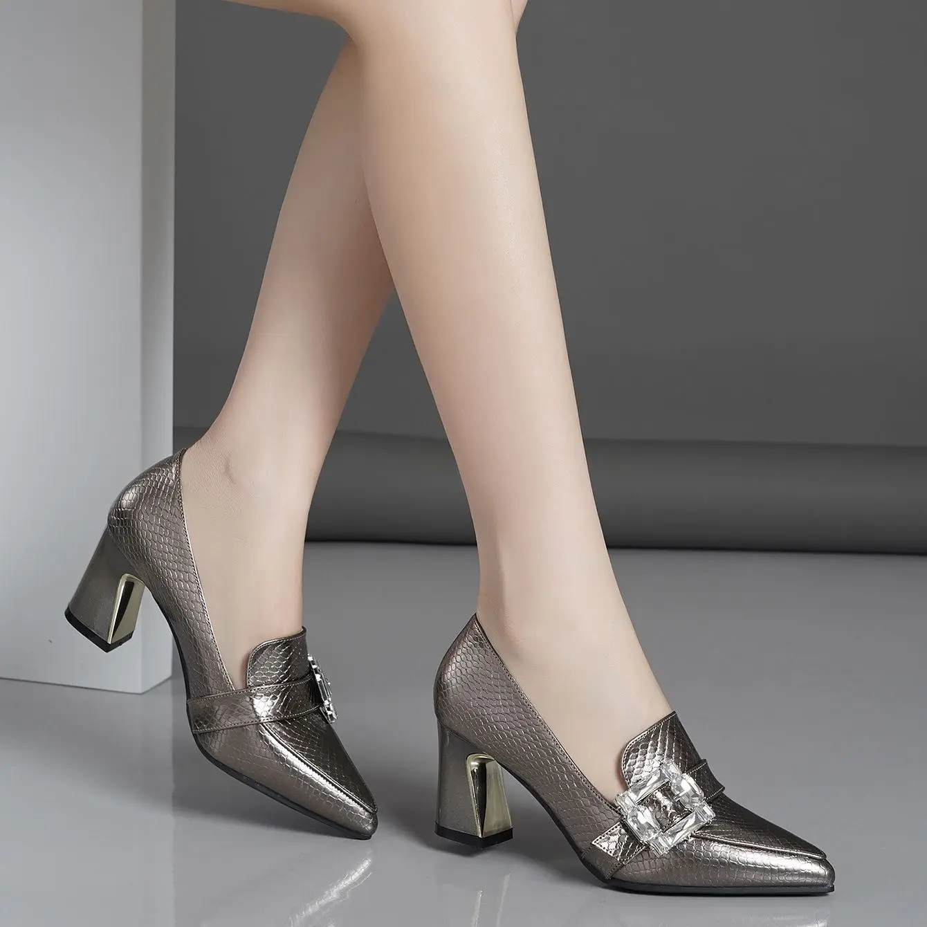 High-heeled square buckle with shallow-mouthed shoes