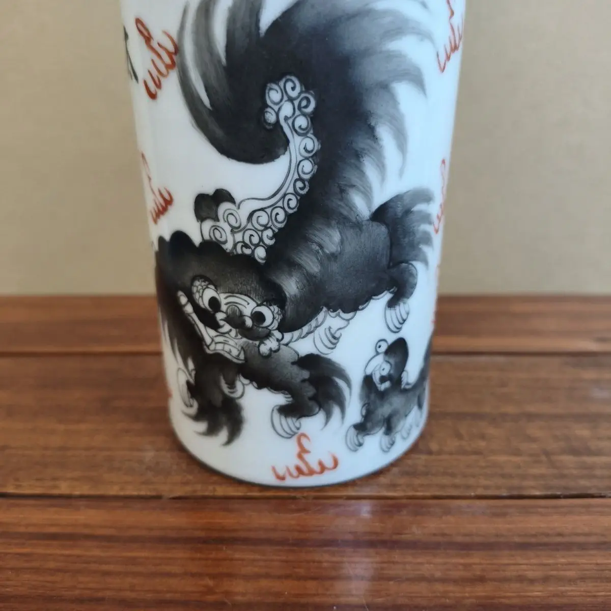 Vintage Collection Hand Painted Famille Rose Taishi Shaobao Pattern Ink Color Pen Holder Decorative Jar
