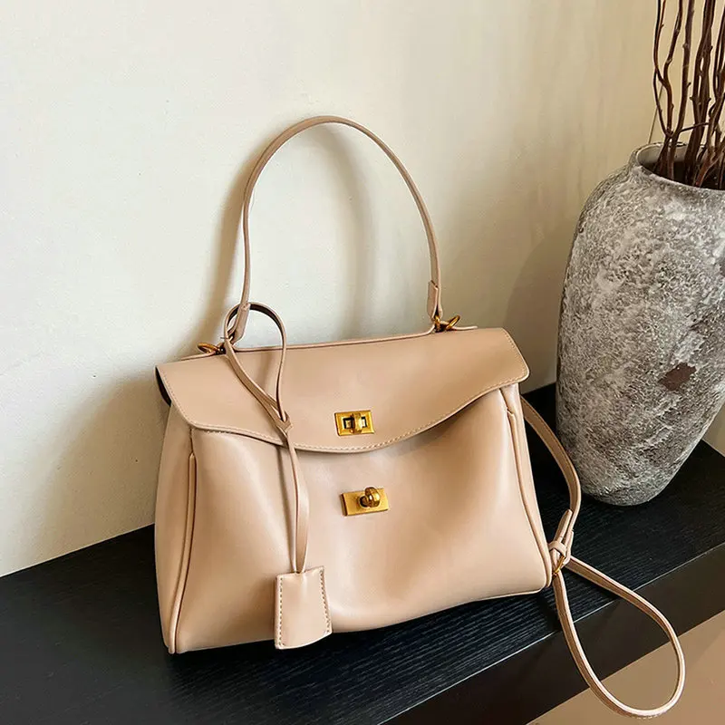 New Luxury Designer Brand Women\'s Handbag Flap Soft Leather Gold Lock Top Quality Single Shoulder Large Capacity Commuter Bag