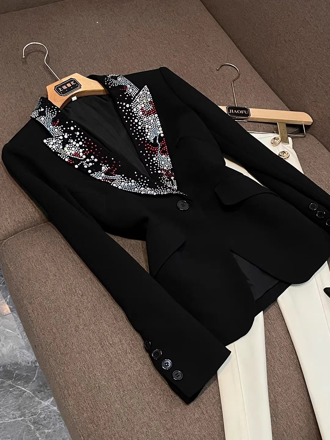 

Slim Fit Long Sve Bla Suit Jaet with Rhinestones Single Button Commute Sle Women's Faion New 2025 AZ408