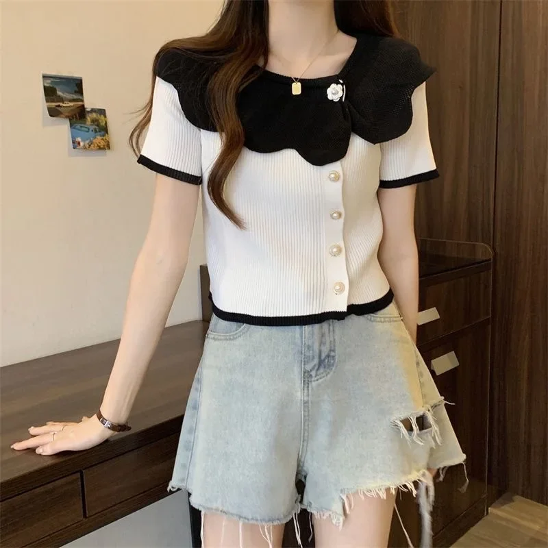 Camiseta corta con cuello de encaje de color en contraste para mujer, nueva camiseta corta adelgazante de verano, camiseta corta para mujer