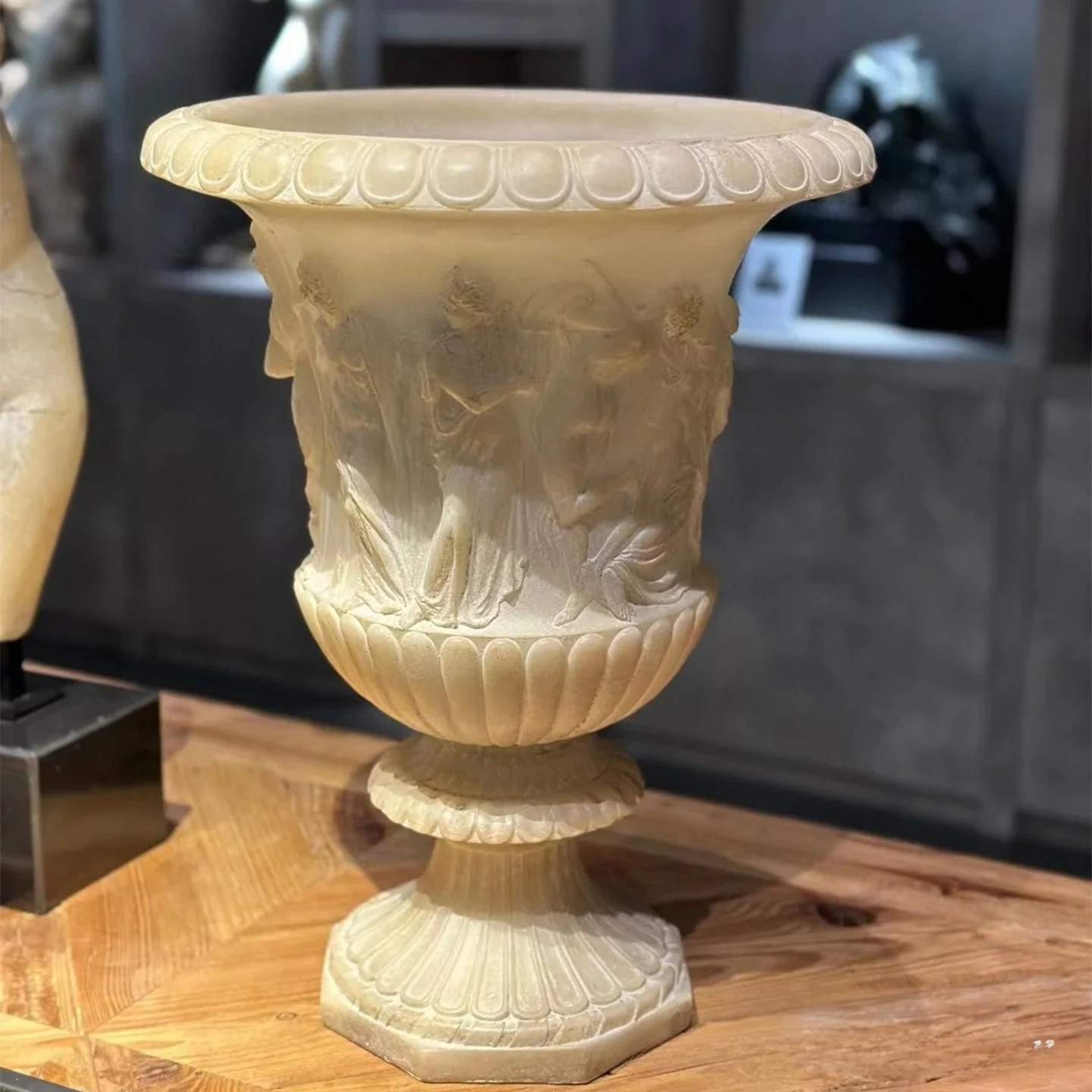 Retro imitation jade resin flower ware, simple and fashionable villa hotel courtyard decoration flower ware ornament