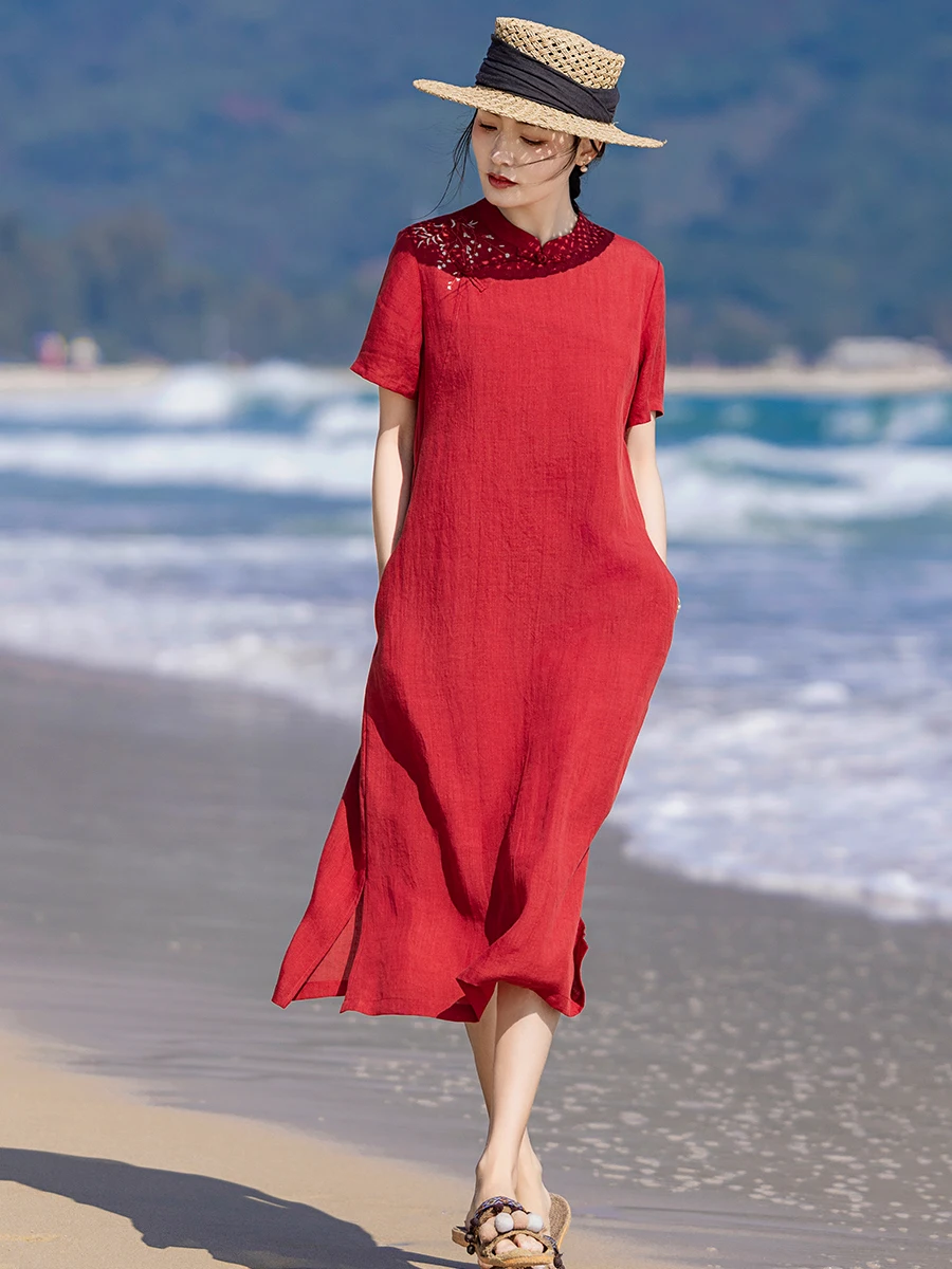 Abito da Sposa Cinese in Seta Rossa con Ricami e Bottoni, Nuovo Design Primavera-Estate