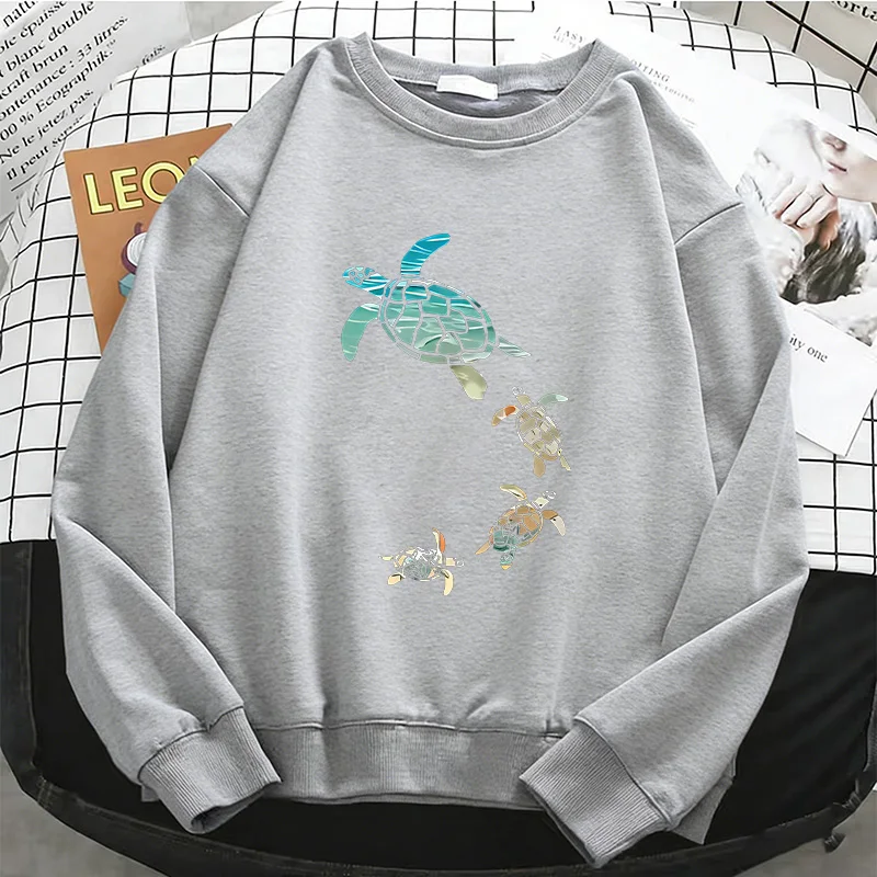 Funny Womens Hoodies Retro Sea Turtle Warm Fleece Sweatshirt Soft Fashion O-Neck Pullover Casual Female Clothes