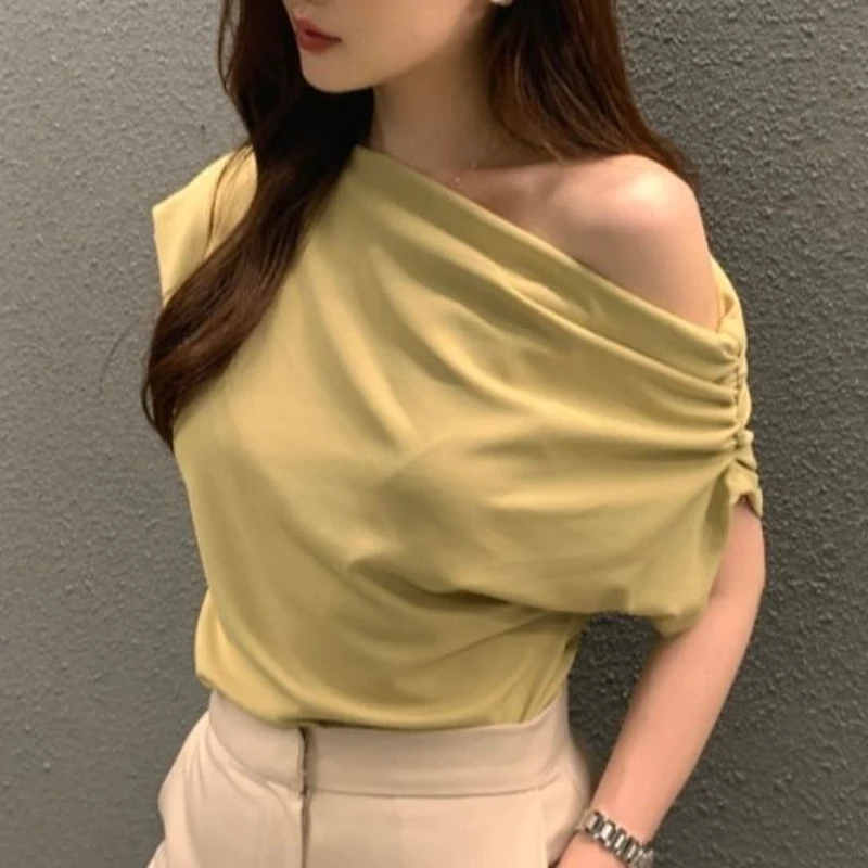 Summer New Off Shoulder Pleated Tops Tees Short Sleeve Solid Color Loose Youth Simplicity T Shirts Elegant Fashion Women Clothes