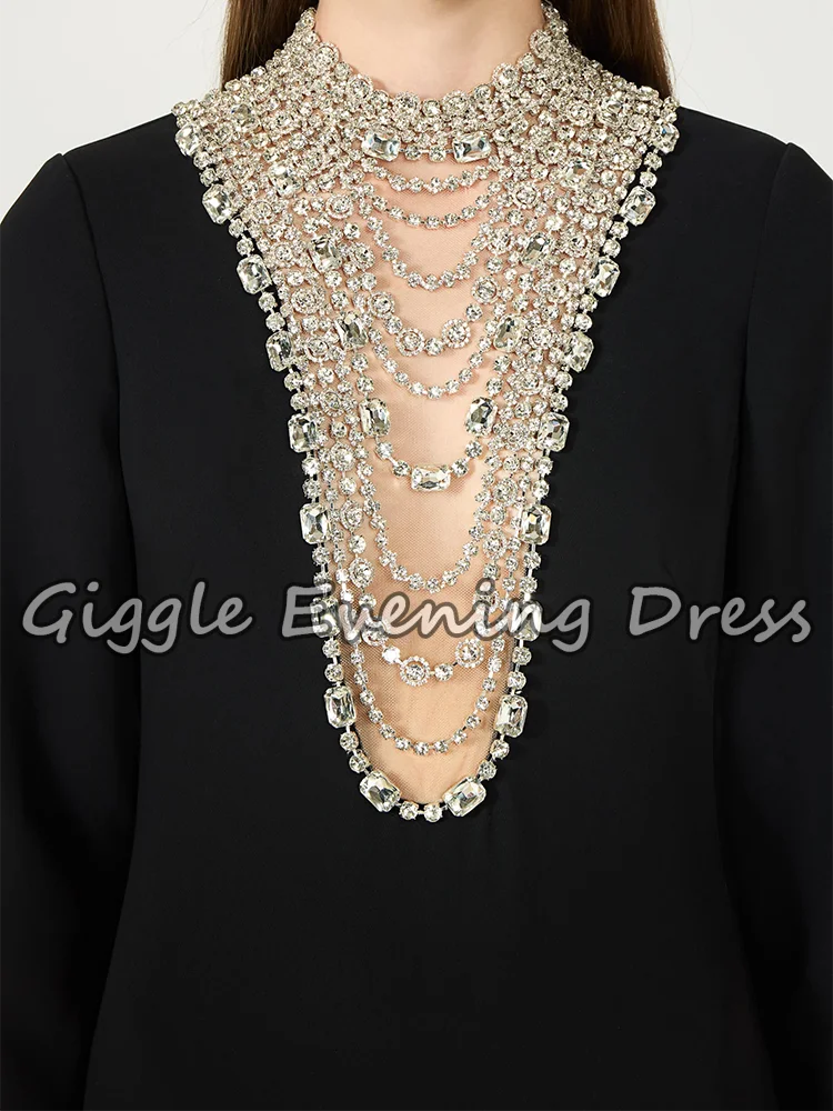 Schwarzes Meerjungfrau-Abendkleid mit Kristallperlen, hohem Kragen und langen Ärmeln, elegantes formelles Kleid, bodenlanges Abschlussball-Partykleid, individuell gestaltet