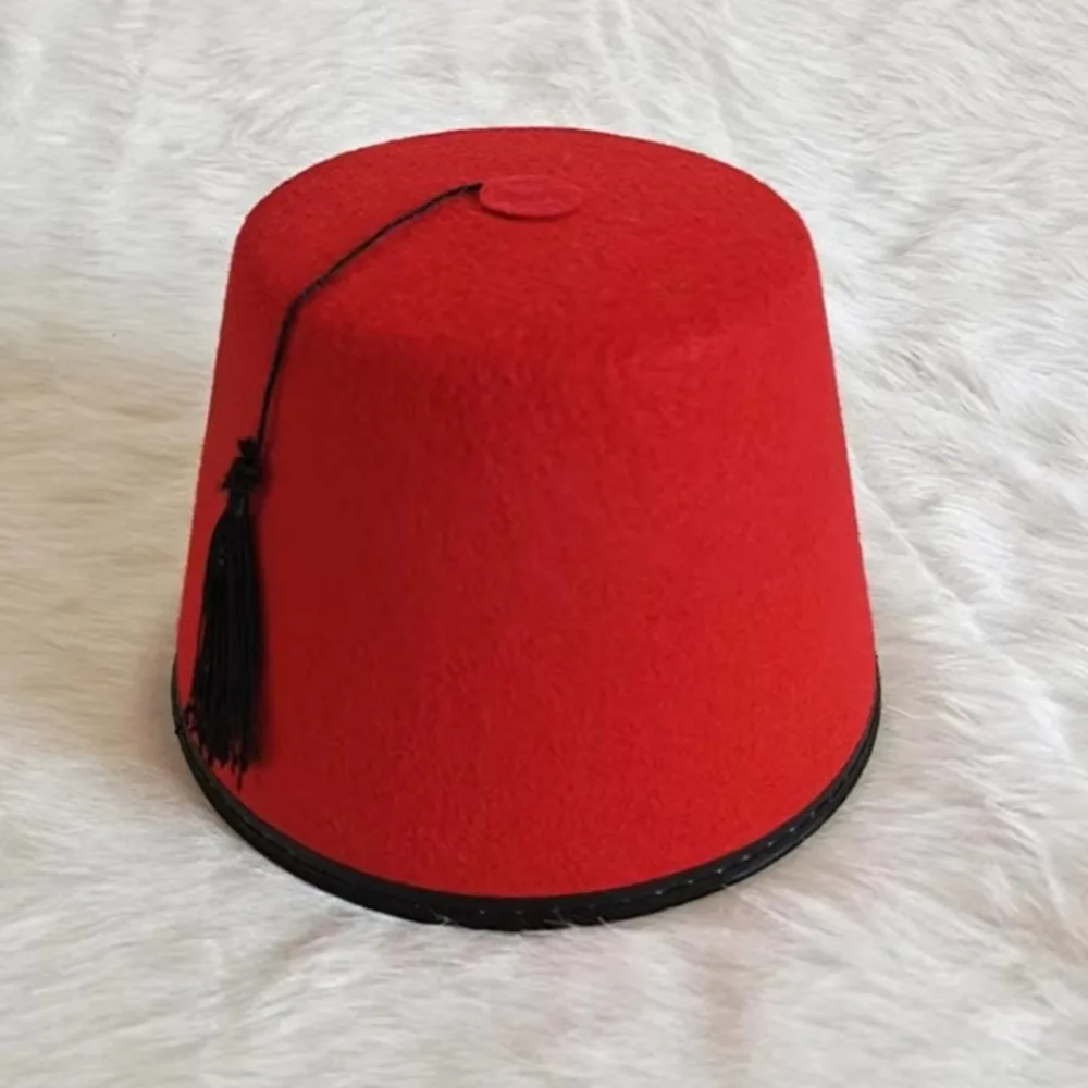 Round Felt Fez Cap Breathable Red Color Tarboosh Fez Hat Cos