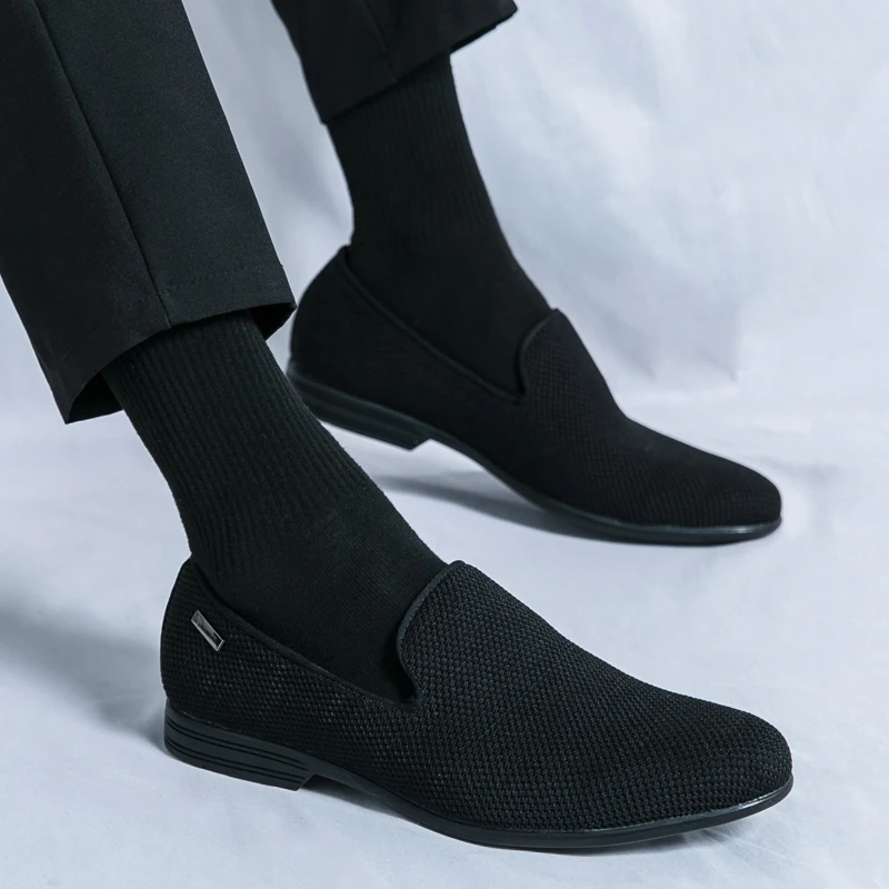 Scarpe da sera di tendenza per uomo scarpe da sposa formali maschili nere maglia traspirante per adulti comodi oxford da passeggio