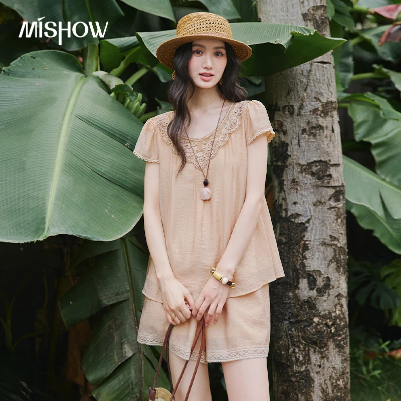 

MISHOW Lace Round Neck Top Shorts 2Pcs Set Summer Loose Doll Puff Short Sleeve Top Lace Trim Casual Shorts Set MXF29T1687