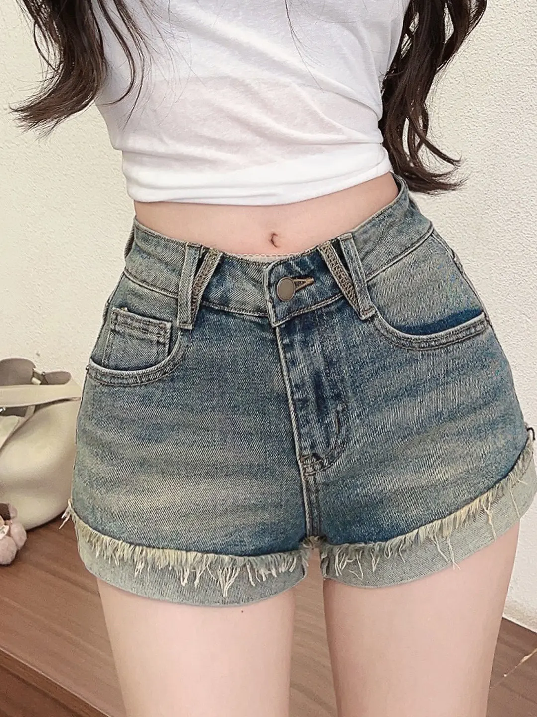 

American Retro High Waist Torn Denim Shorts Women's Summer New Style Slimming Versatile Sexy Butt Covering Hot Pants