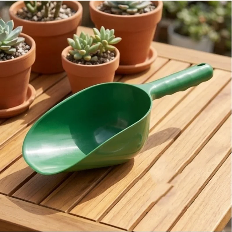 1 Multifunctional Plastic Gardening Shovel Easily Loosens Soil, Suitable for balcony and Lawn Maintenance