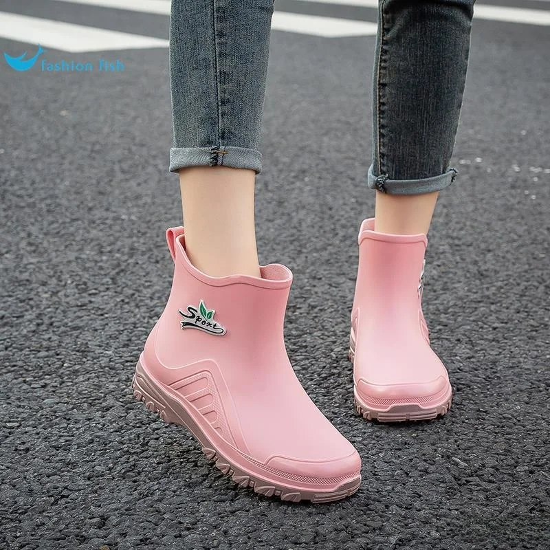 

Женские резиновые сапоги в немецком стиле, средней высоты, без застежек, нескользящие, модные, водонепроницаемые, с мягкой подошвой, для работы на кухне