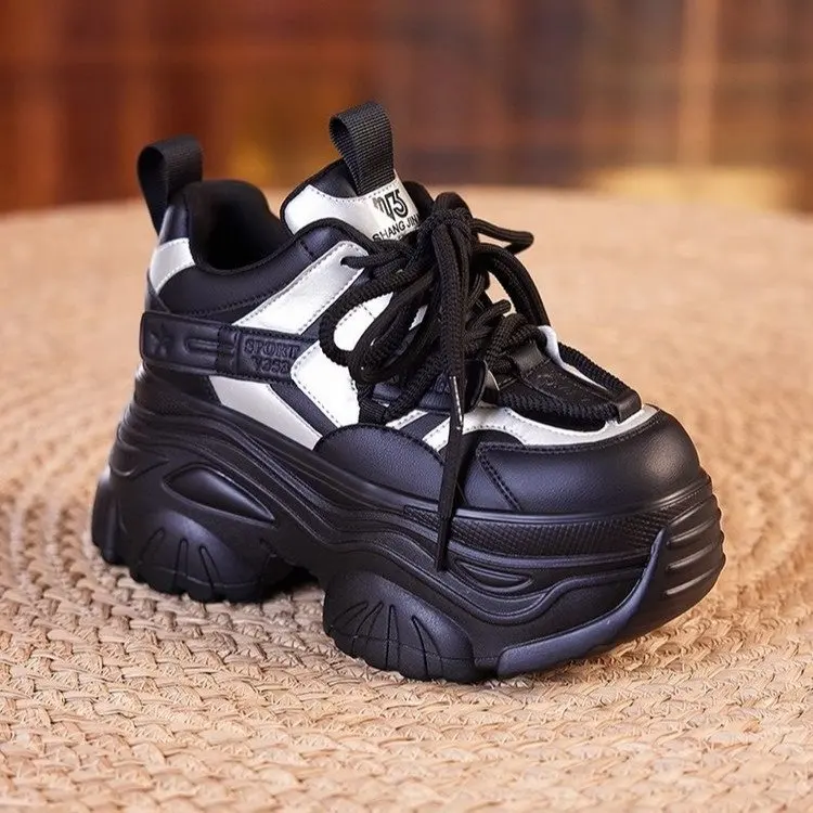 Dad shoes women's singles shoes 2026 spring new popular thick soled sponge cake casual sports shoes