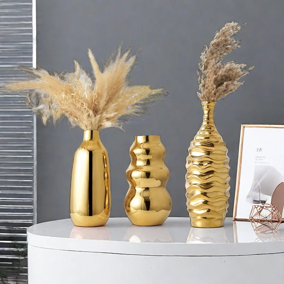 Modern Electroplating Gold Ceramic Vase Living Room Flower Arrangement Ornaments Modern Irregular Art Hydroponic Vase Decoration
