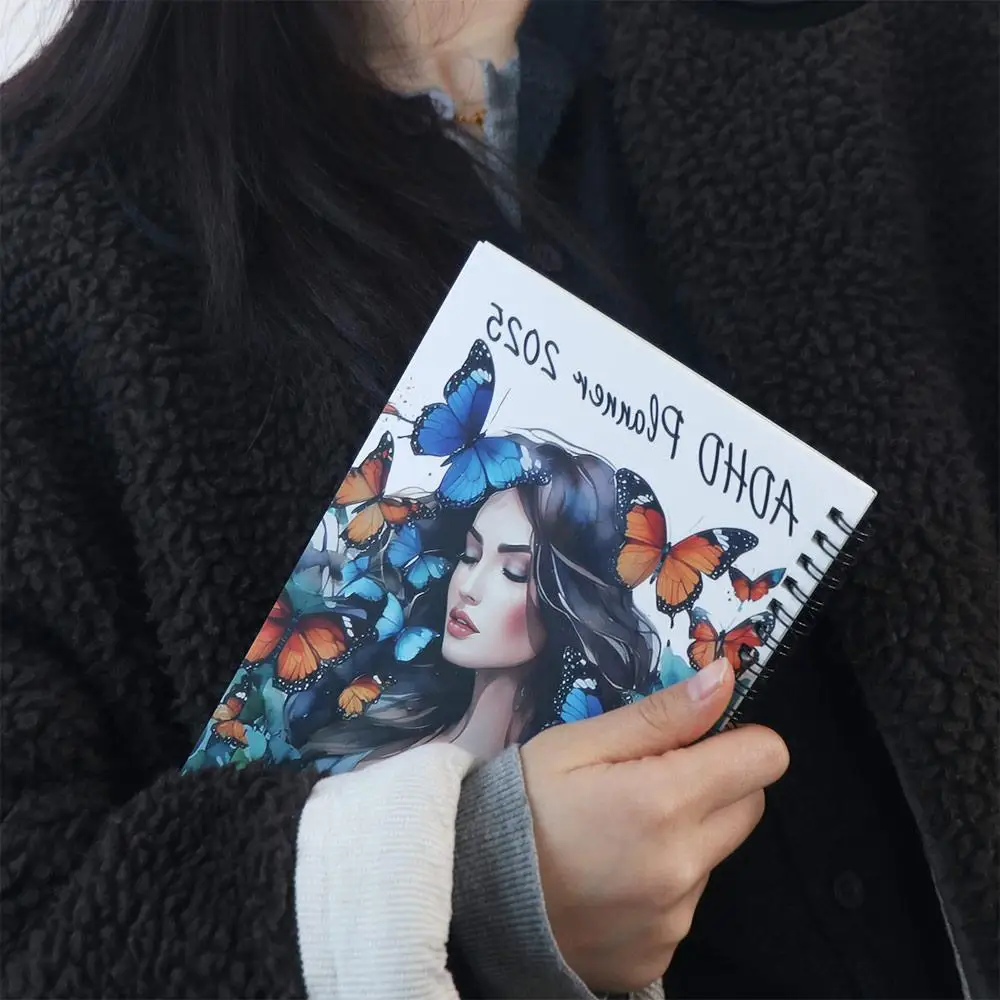 สมุดวางแผนรายวันแบบพกพา ปี 2025 สำหรับผู้มีสมาธิสั้น ปกแข็ง วางแผนรายสัปดาห์ รายเดือน สมุดบันทึก วางแผนงาน วางแผนการเรียน สำหรับคนทำงาน