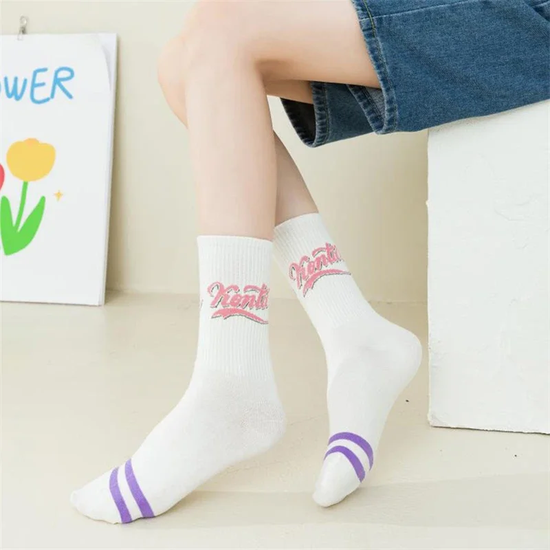 

1 pair 2023 Korean fashion sweet woman socks cute love square funny socks street hip hop skateboarding happy socks Y2K kawaii