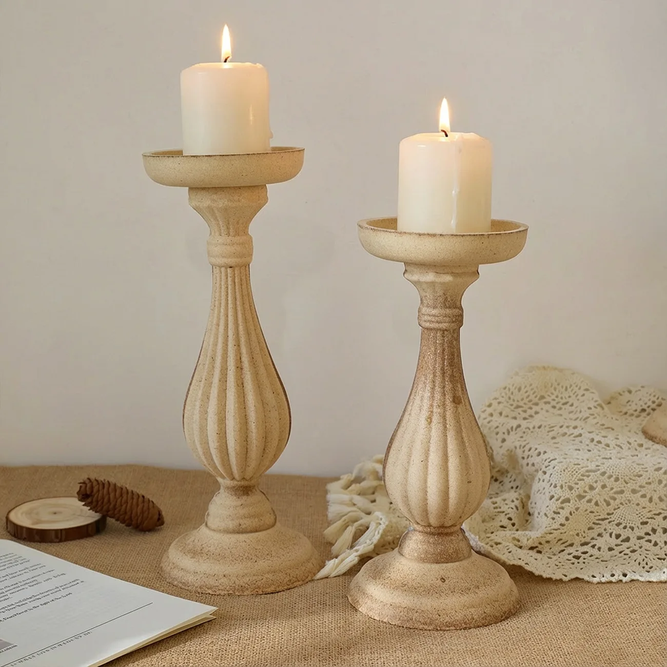 Candelabro Decorativo Griego con Columna Romana, Portavelas de Madera Vintage, Decoración Rústica para Bodas - Mini Pedestal para Candelabro