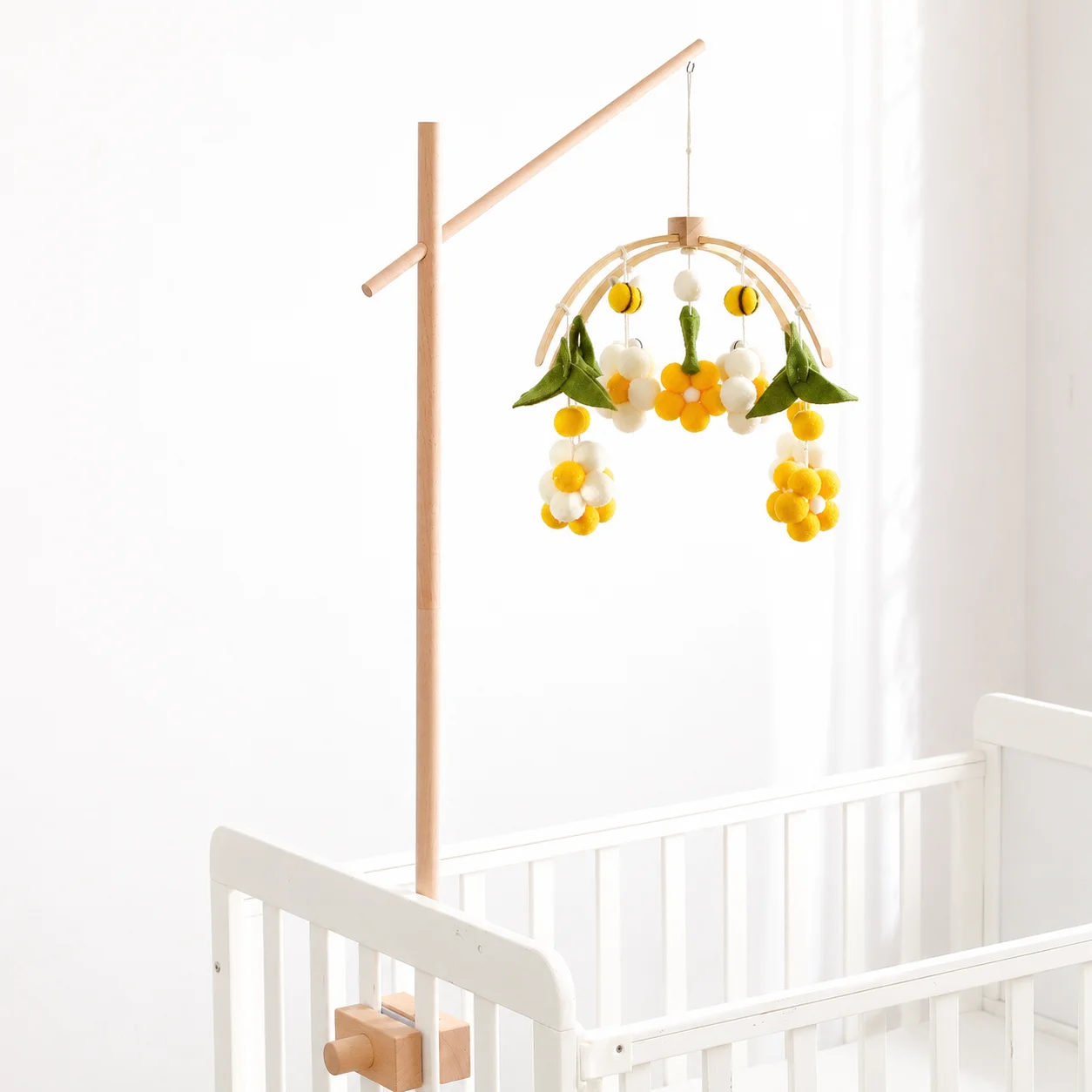 Baby Bee Themed Mobile bed bell Set Solid Wood Rotating Stand Bracket Soft Felt Mobile Crib 0 12 Month Baby Toys Mobile Gifts