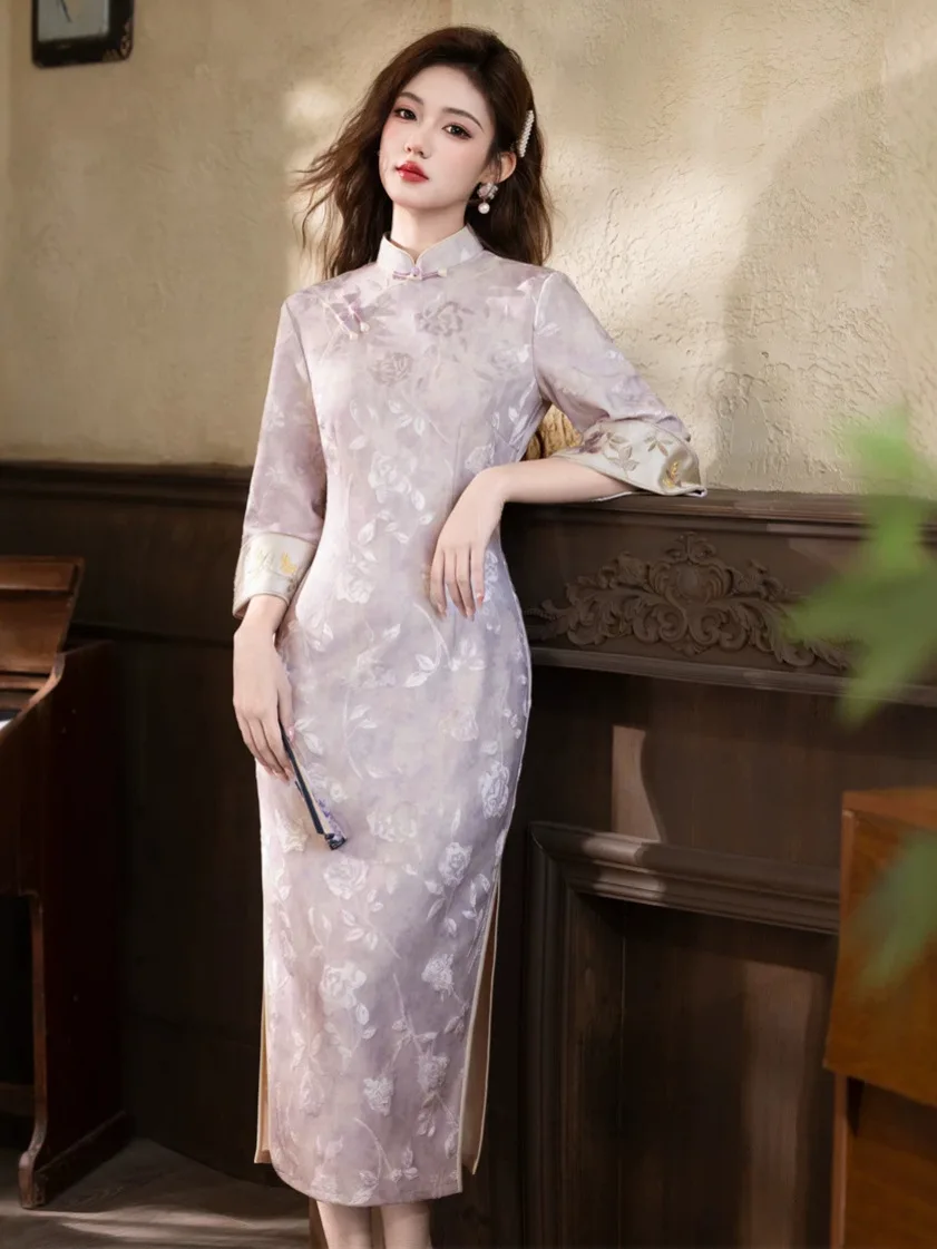 Autumn Women Qipao Tops Chinese Three Quarter Cheongsam Embroidery Mandarin Collar Chinese Dress Soft Daily Outwear Vestidos