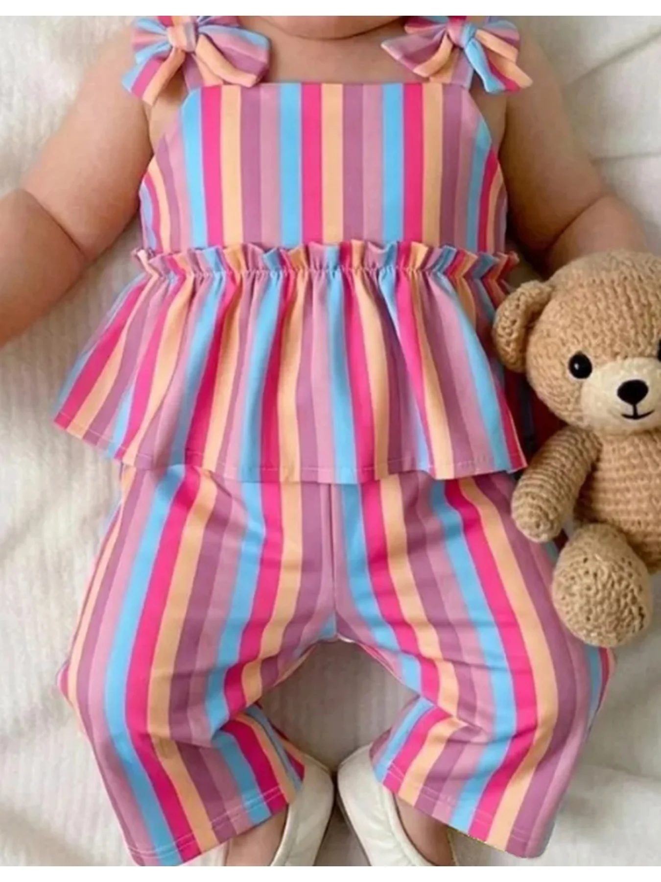 Baby- und Kinderkleidung, Lässiger Dicker Trägerrock mit Schleife und Farbblockmuster, Oberteil mit Elastischem Bund, Gestreifter Hosenanzug – Detail 7