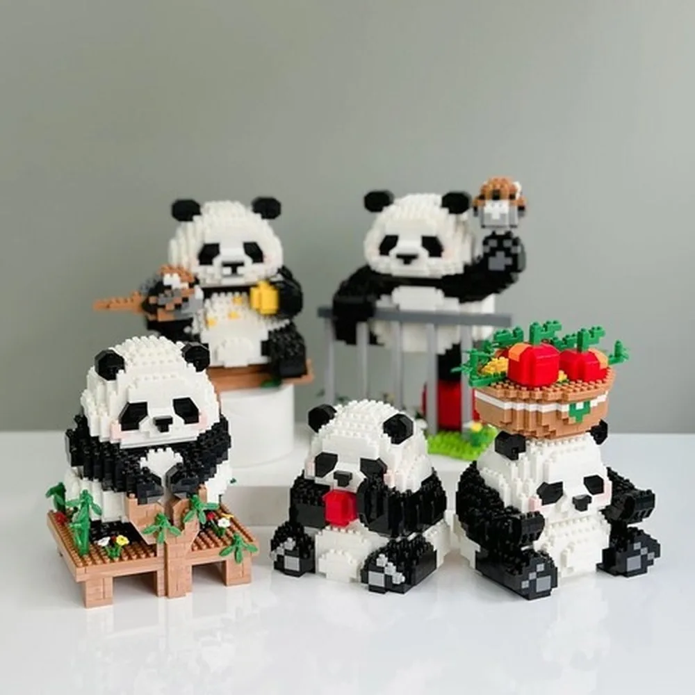 Giant Panda Huahua Menglan Micro Particle Building Blocks Swing Scene Assembly Model Desktop Ornament Holiday Collectible Gift