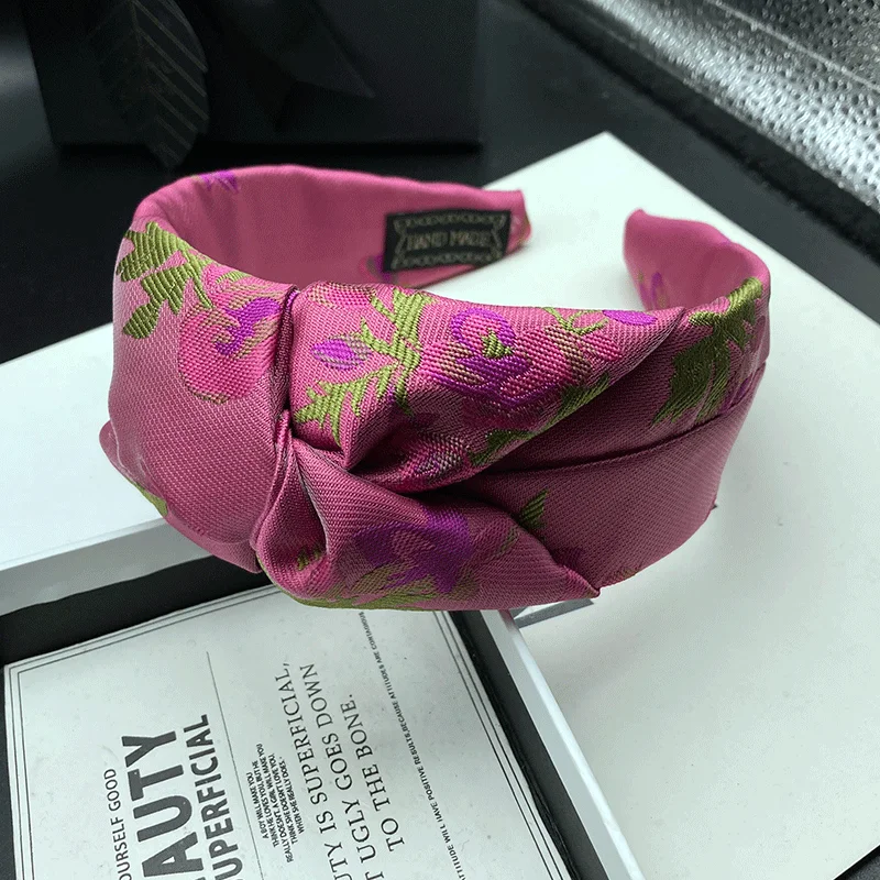 Hairpin Headband for Women, Fashionable and Stylish, High Skull Top, External Headwear, Wide Edge Compression Headband
