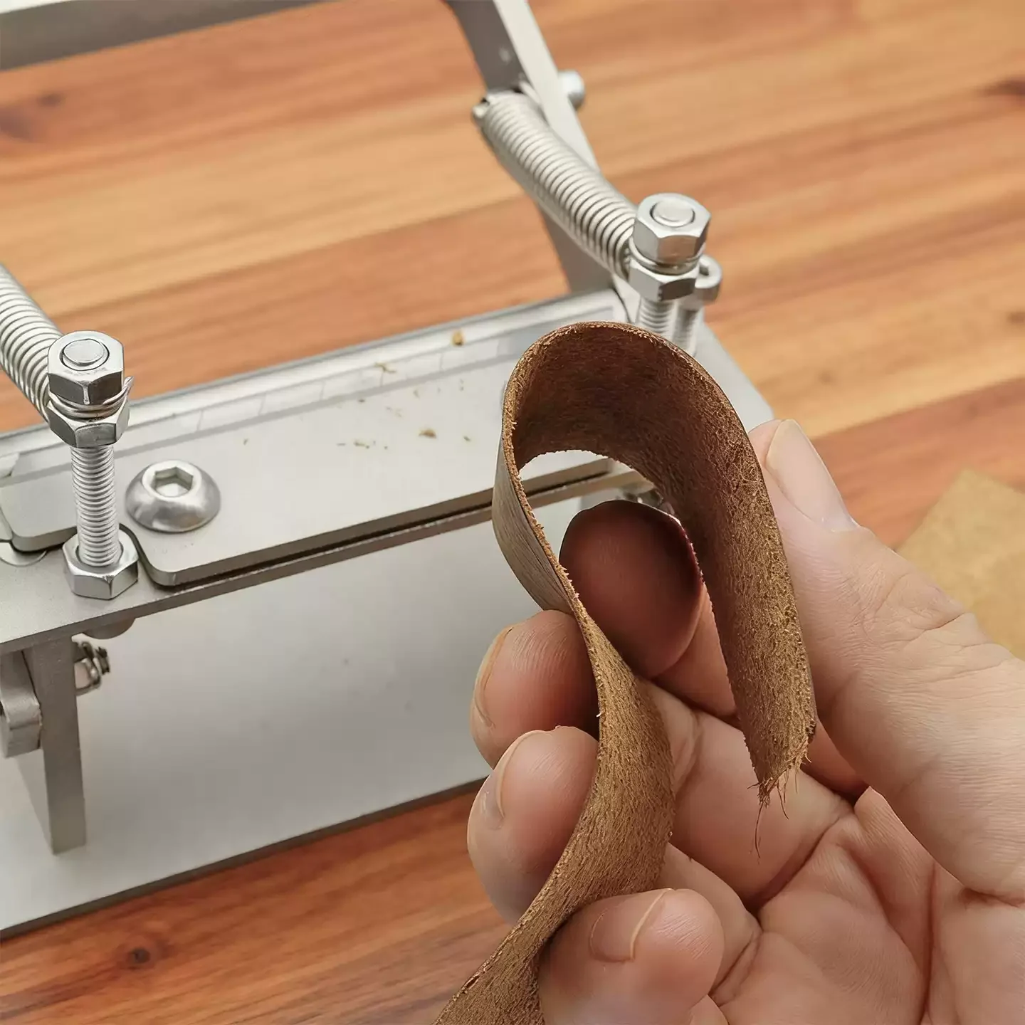 1Pc Manual Leather Splitter Leather Peeling Machine Stainless Leather Splitter for DIY Craft Leather Work Cutting Tools