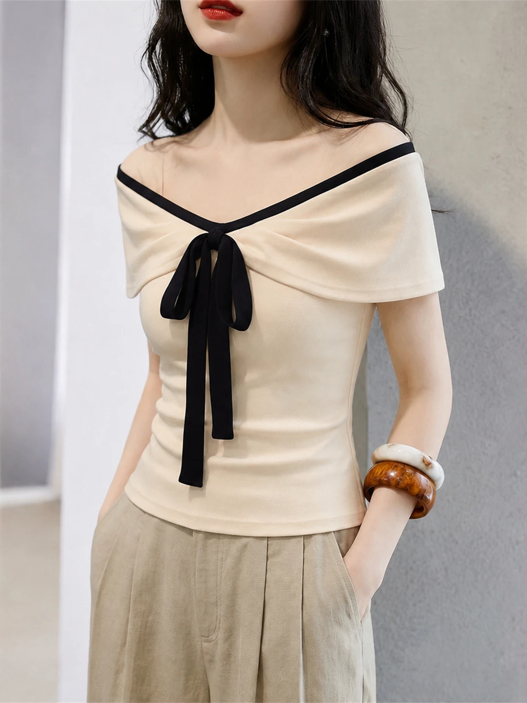 

Elegant Off-Shoulder One-Shoulder Knot T-Shirt Gentle Soft Style Summer Fashion Korean Version Straight Cut Shirt