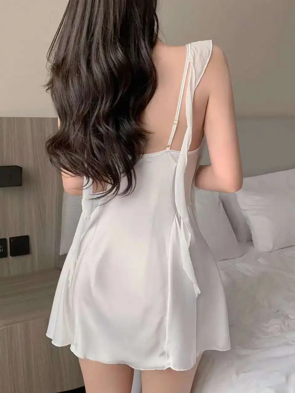 Fashion Strap Low Cut Swinging Collar Comfortable Dresses Back Exposed Sexy Deep V Strap Women's Dresses Temperament Girl QNQR