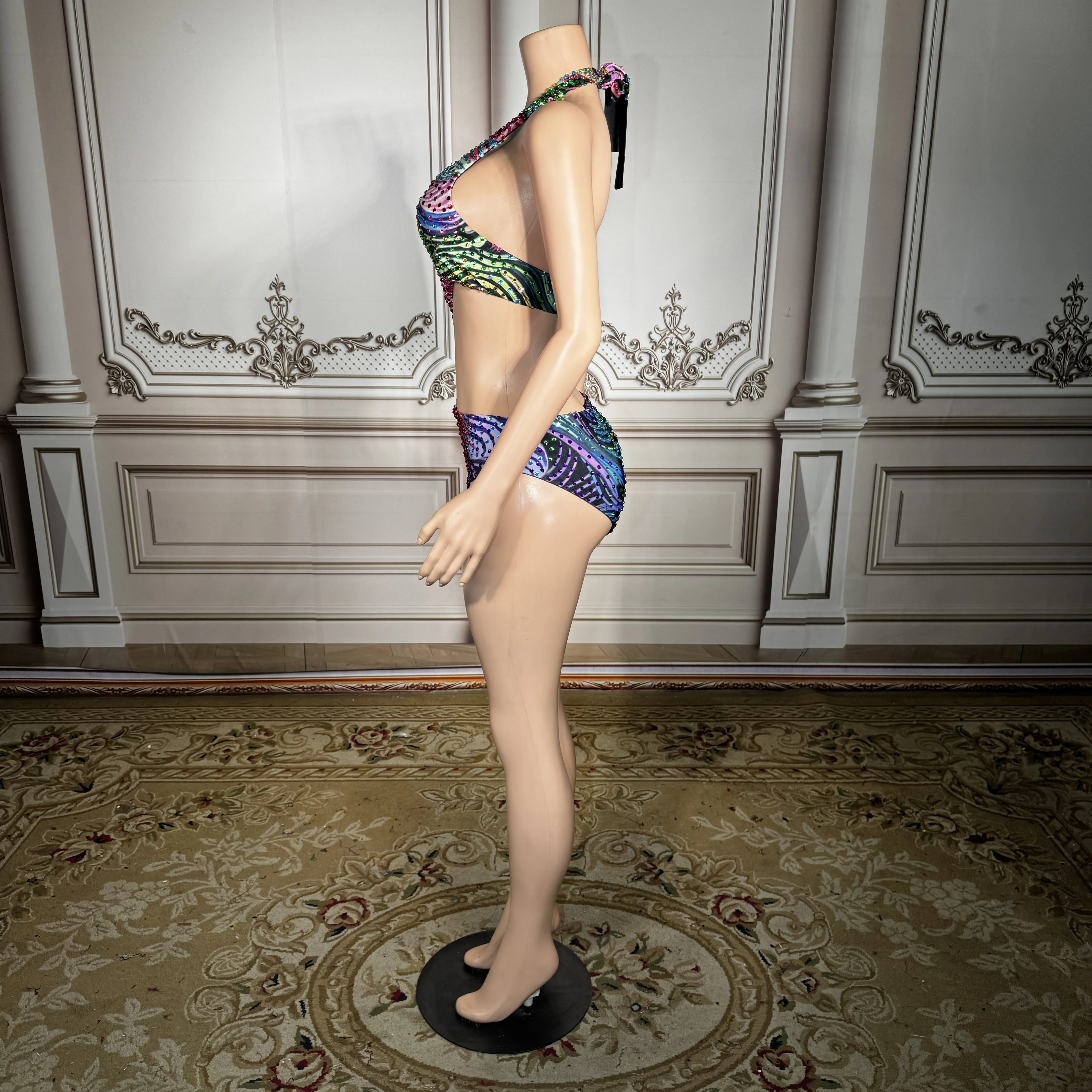 

Новый слитный купальник ZD 2026 с принтом и стразами, с вырезами, на бретельках, для пляжного отдыха, сексуальный, с открытой спиной, для девушек