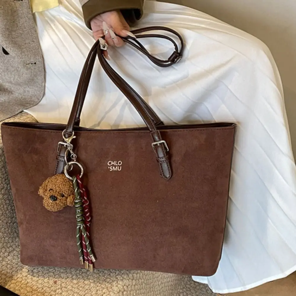 

Повседневная сумка-тоут из искусственной кожи в корейском стиле, бархатная сумка из искусственной кожи с буквенным принтом, сумка подмышки, универсальная однотонная замшевая сумка на плечо для путешествий