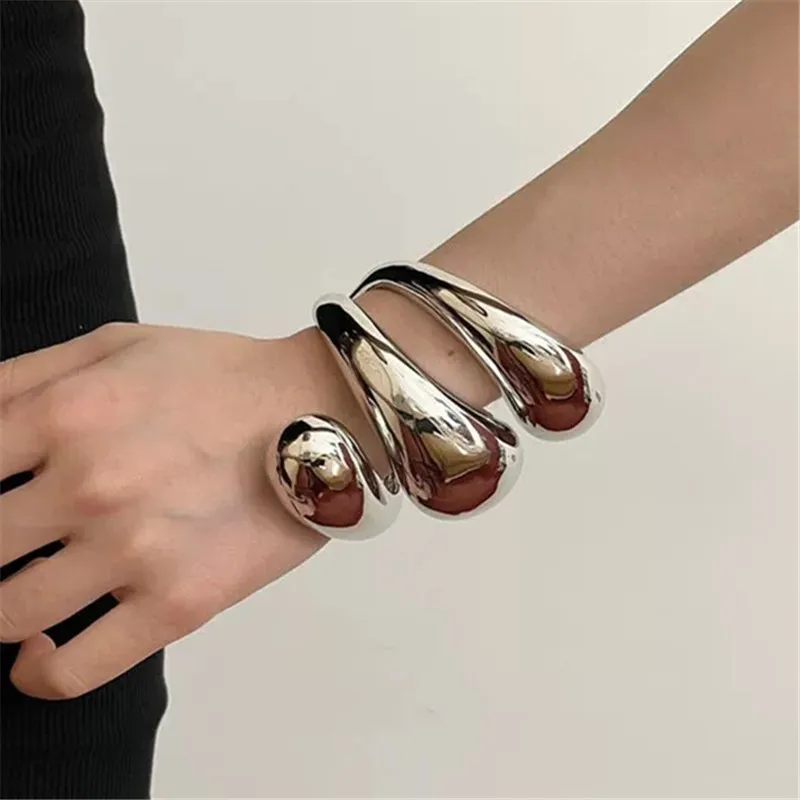 

American retro metal wrapping design bracelet women's exaggerated opening bracelet party accessories