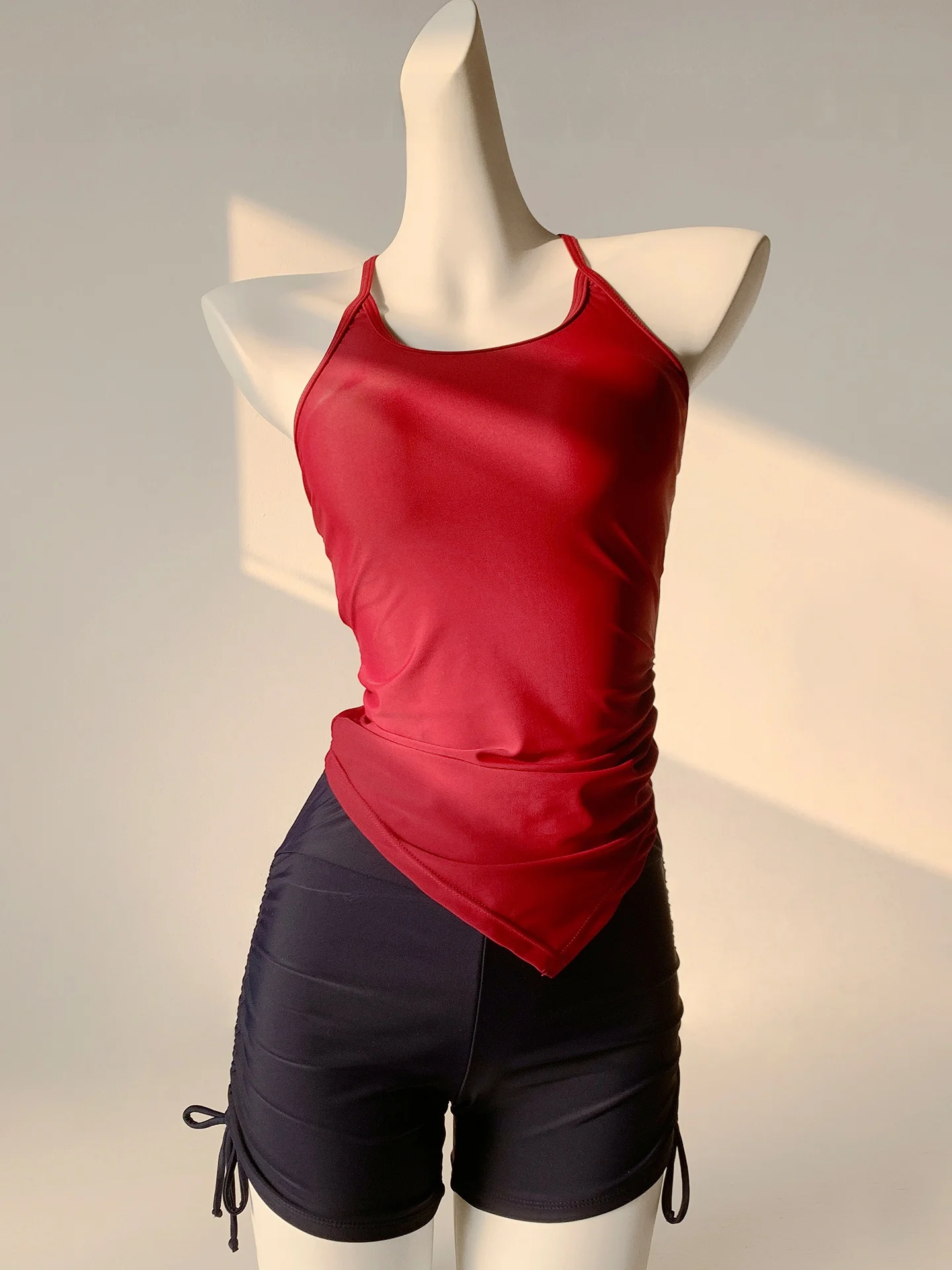 

Новый женский раздельный купальник 2026 года: молодежный, повседневный, спортивный, в стиле колор-блок, для плавания и отдыха на горячих источниках