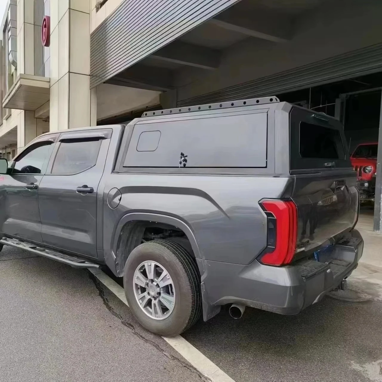 

for Hilux Navara Tacoma Colorado NP300 Pickup Truck Canopy Fitting Perfectly on Truck Bed Aluminum Alloy Hardtop