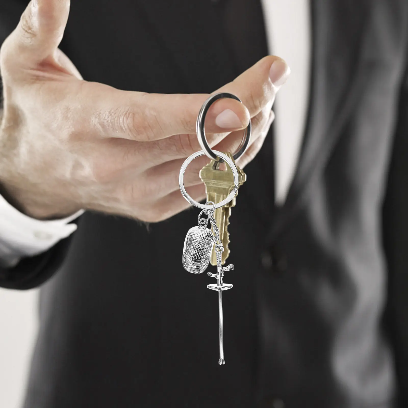 

Металлический брелок-подвеска для фехтования, декоративный, для рюкзака, сумки, сувенир для фанатов спорта, креативный, портативный, для ключей, украшение