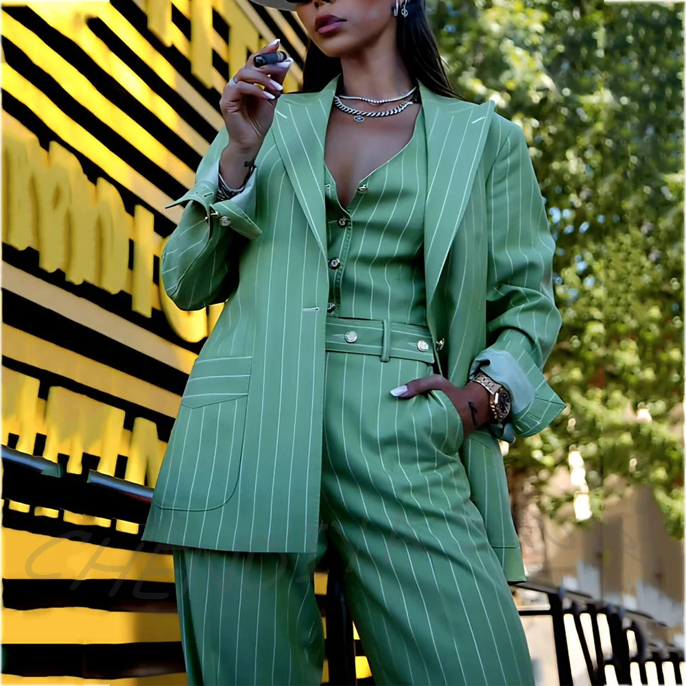 

Женский костюм в полоску из 3 предметов: смарт-кэжуал, с лацканами, на одной пуговице, блейзер, жилет, брюки, современный стиль, комплект одежды