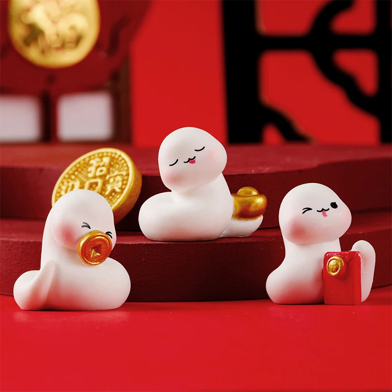 Adorno pequeño de año de serpiente, estatuilla de serpiente de la suerte de dibujos animados, Micro paisaje, Interior del coche, accesorios de decoración de escritorio para el hogar, 2025