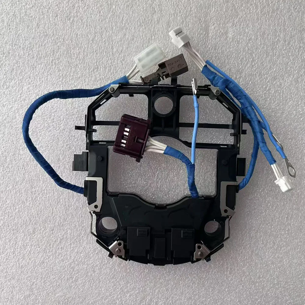 Applicable to Mercedes-Benz 21-26 AMG dragonfly steering wheel heating contact plate, 0994644509 0994645510