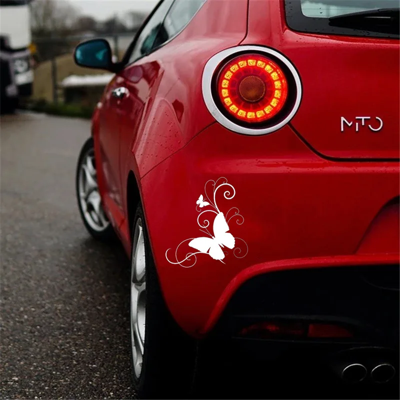 美しい蝶の車のステッカー,ビニールフィルムステッカー,カーアクセサリー,車体,バンパー,窓,オートバイ,ラップトップ,壁,15x16cm