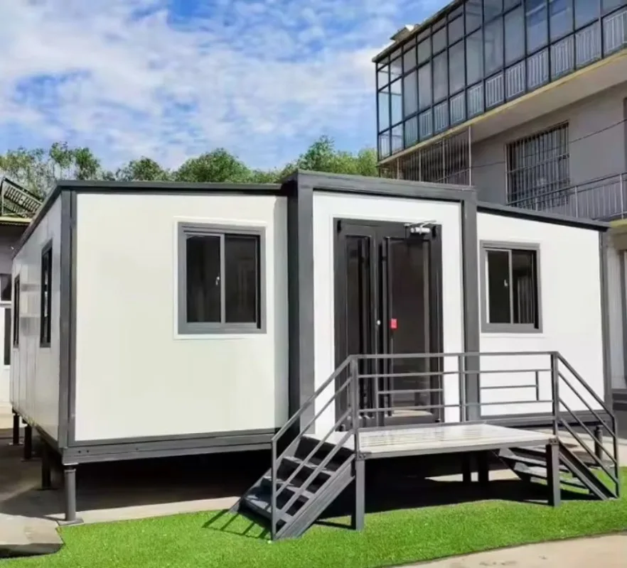 Double Glazed Window Yugong Expandable Folding Container House Portable Prefab Energy Saving Home for Winter Cold Freezing Area
